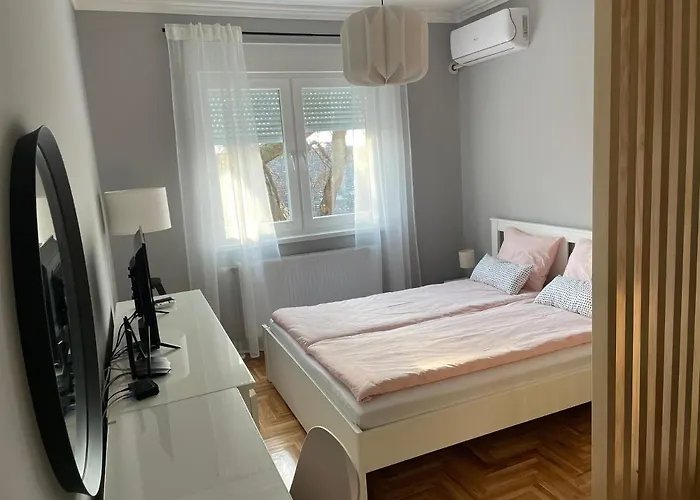 Apartmani Sombor * סומבור